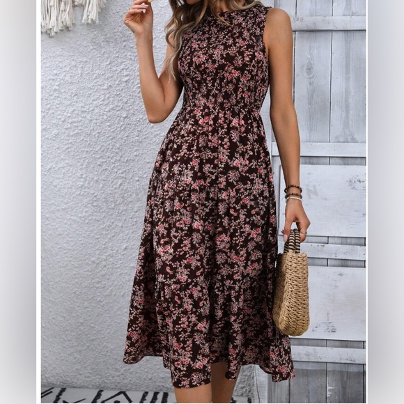 Boho Ditsy Floral Print Sleeveless Shirred Dress - Picture 1 of 9